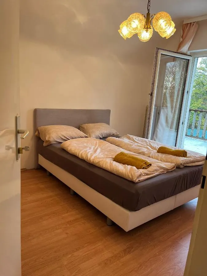 Breathtaking Villa Near Danube River /W Garden And Parking Vienna 0*,
