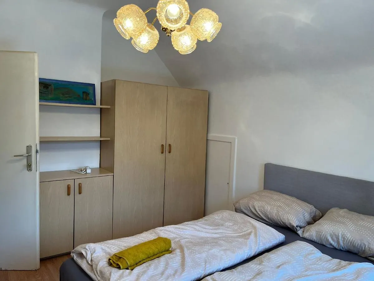 Breathtaking Villa Near Danube River /W Garden And Parking Vienna