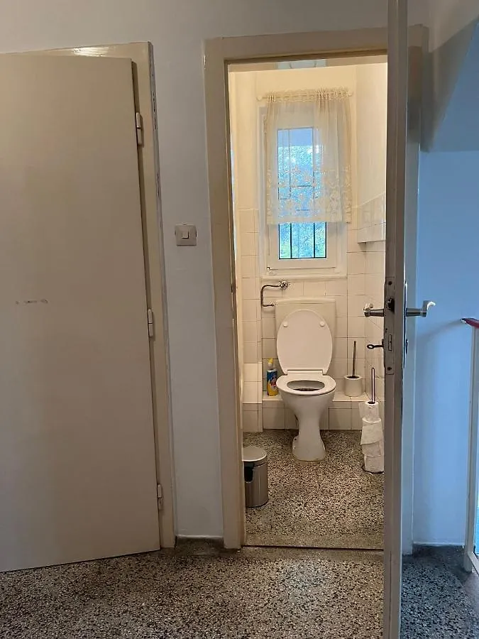 Breathtaking Villa Near Danube River /W Garden And Parking Vienna