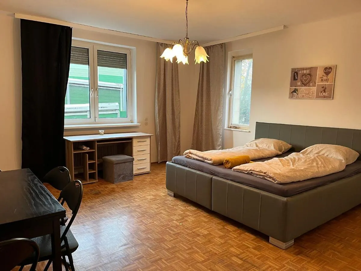 Breathtaking Villa Near Danube River /W Garden And Parking Vienna