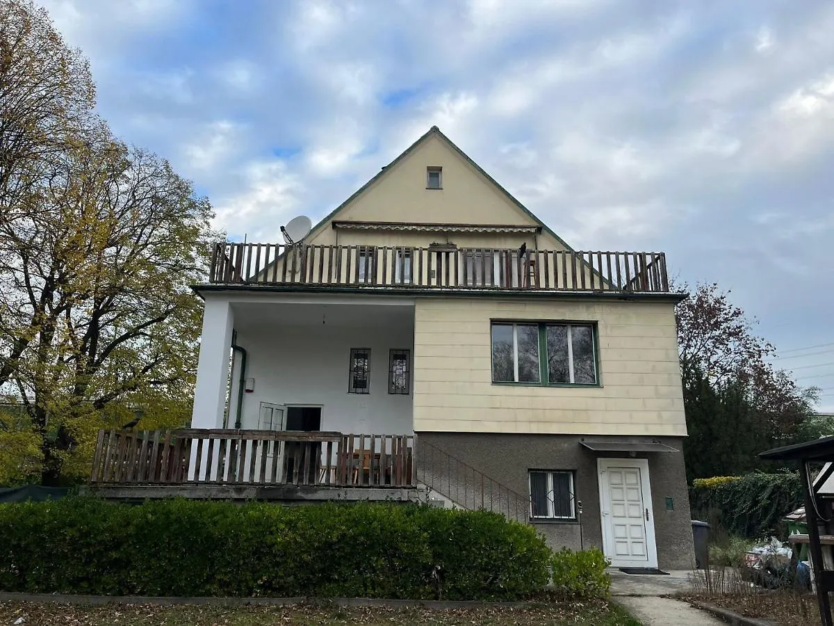 Breathtaking Villa Near Danube River /W Garden And Parking Vienna